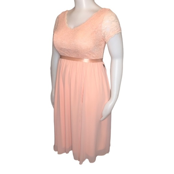 TORRID V Neck Sequence Lace Lined Midi Dress - Picture 2 of 13